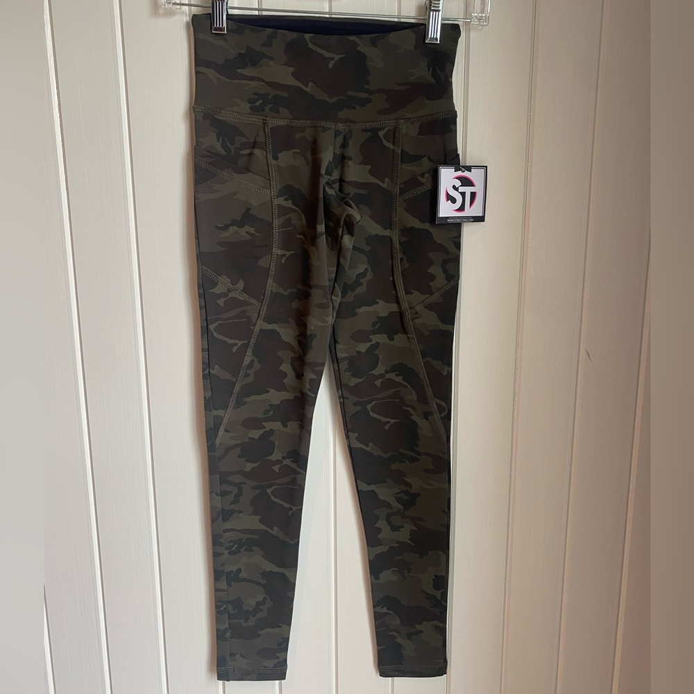 Strut This! Legging Dress Up Your Workout Tight, One Size, NWT